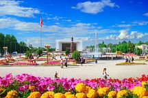 Поздравляем с Днем Конституции Кыргызстана!